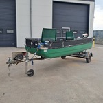Visboot met buitenboord motor en trailer, Yamaha, Groen