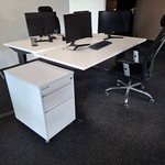 2x Bureau met 2x bureaustoel