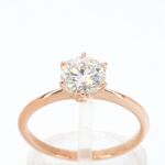 Rosegouden ring met een briljant geslepen diamant van 1.00 carat