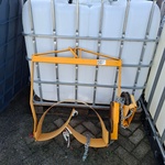 Verticale vaten lifter Manutan, LG800, bouwjaar 2014
