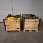 2x Partij camouflage kleding en uitrusting, Woodland / KPU / KL / Falk