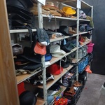 Helmen hoeden, motorhandschoenen, etc.