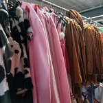 Ca. 48x Cowboy en indianen feestkleding