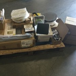 Pallet met diverse sanitair artikelen