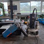 Bovenfrees met rechte slijper Bosch en Ferm