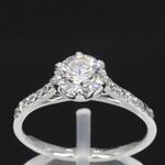 Platina ring met een 0.90 carat GIA diamant en briljant geslepen diama
