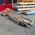 Partij divers hout restmateriaal op 2x pallet