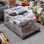 Ca. 25x Zak a 25 kg betonmortel CEBO