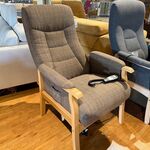 Relaxfauteuil elektrisch verstelbaar, maat medium sta op functie Knuds