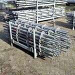 Ca. 52x Staanders met pen, Layher, Allround | 200cm (ring 50), in tran