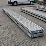 2x Loopbrug Layher