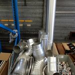 Diverse aluminium hulpstukken in draadmand, Burgerhout, aluminium