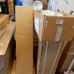 Pallet met diverse aircotoebehoren