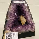 Amethist geode met Calciet kristal