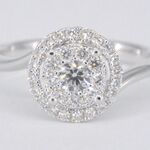 Witgouden entourage slagring met diamanten