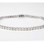 Witgouden tennisarmband met 8.00 carat diamant