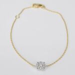 Gouden armband met een diamanten bedel
