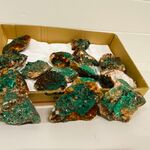 Ca. 16x Malachiet brokken