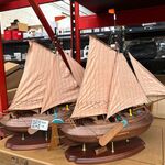 2x Houten modelschip