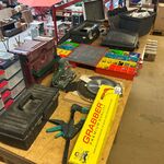 Partij gereedschap, gereedschapskoffers, bevestigingsmaterialen W.o. B