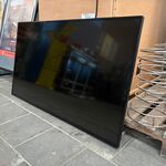 55” professioneel display met Vogels muurbeugel LG, 55SE3KB-B
