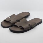 Paar slippers, maat 45, Hermès, AF7221824ZH2503