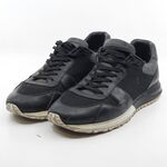 Paar sneakers, maat 7, Louis Vuitton, GO 0221