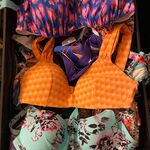 Ca. 126x Badmode, bikinibroekjes en -topjes, Cyell, Beachlife, Freya E