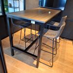 Bartafel met 4 krukken