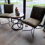 Bijzettafel met 2 stoelen