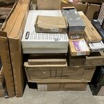 Ca. 16x Tv ophangbeugels en staanders