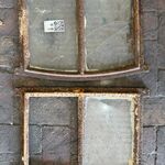 2x Gebogen 2-ruits stalramen, Historisch, wit/roest, 43 x 31 cm