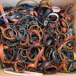 Ca. 325x Mixpartij lederen armbanden Fred&Bruder