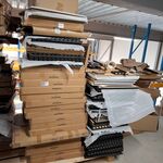 Partij akoestische panelen en stalen