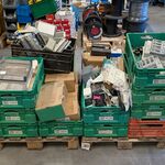 Partij elektrotechnische materialen, componenten en installatiemateria