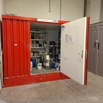 Milieucontainer met inhoud, Hiltra