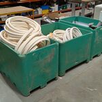 Partij geïsoleerde dubbele koperen koelleidingen, in 3x kunststof pall