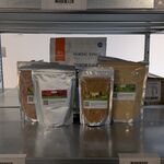 Diverse gedroogde poeders & beef bone broth, O.a. Nordic Kings, Vitani