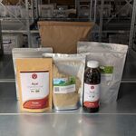 Diverse gedroogde poeders, kruiden & siroop, O.a. Vitanics, Purason