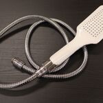 Ca. 30x Handdouche met doucheslangen, wit/chroom