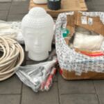 Partij huishoudelijke artikelen en woonaccessoires w.o. draadloze stof