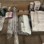 Partij schoonmaakartikelen w.o. elektrische bezem, vloerwisser, mini w