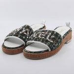 Paar slippers, maat 37, Chanel