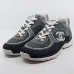 Paar sneakers, maat 45, Chanel, W G40186