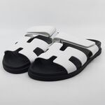 Paar sandalen, Hermès, R011222100Z 385 2411