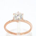 Rosegouden ring met een briljant geslepen diamant van 1.00 carat