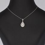 Witgouden hanger met diamanten pear shape, excl. ketting