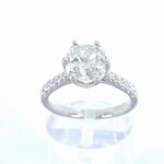 Witgouden 18 carat ring met een grote natuurlijke briljant geslepen di