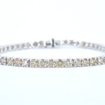 Witgouden tennisarmband met natuurlijke diamanten