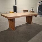 Eetkamertafel